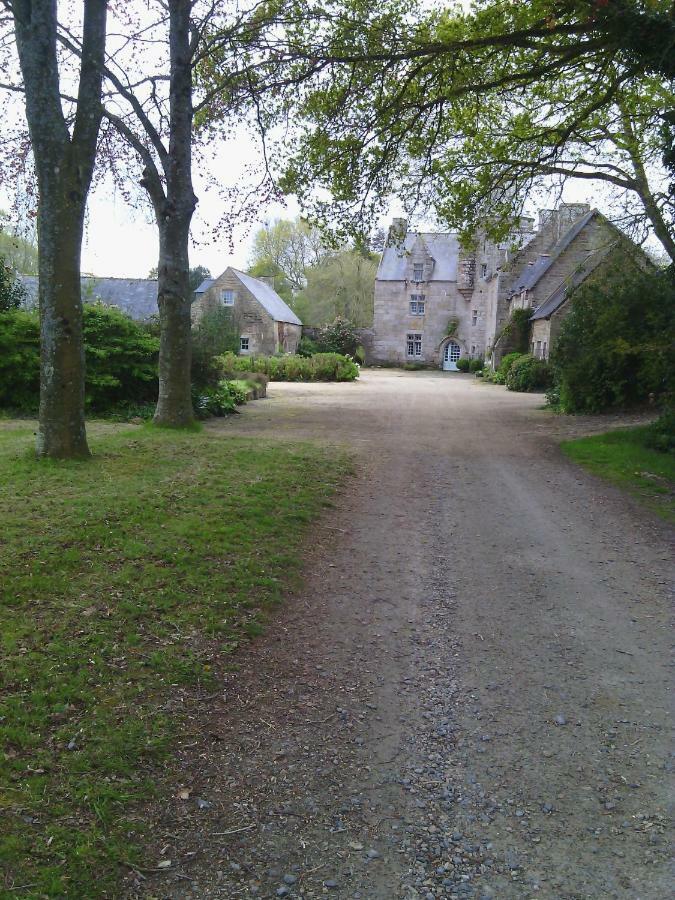 Bed and Breakfast Manoir De Kerguereon Ploubezre Exteriér fotografie